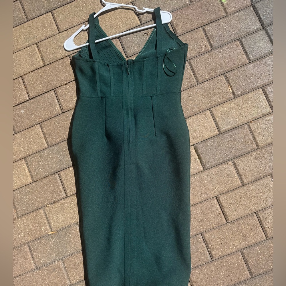 Elegant Dark Green Strappy BodyconDress